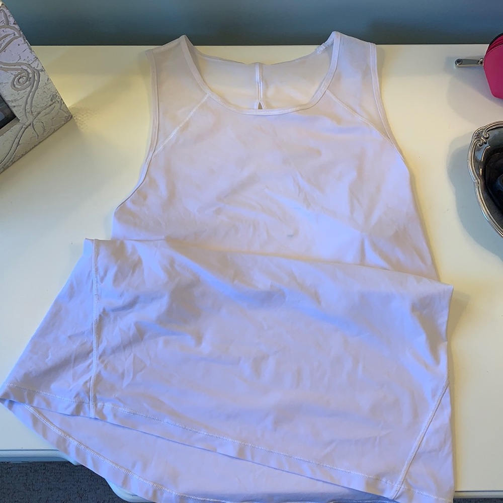 Lululemon exercise top